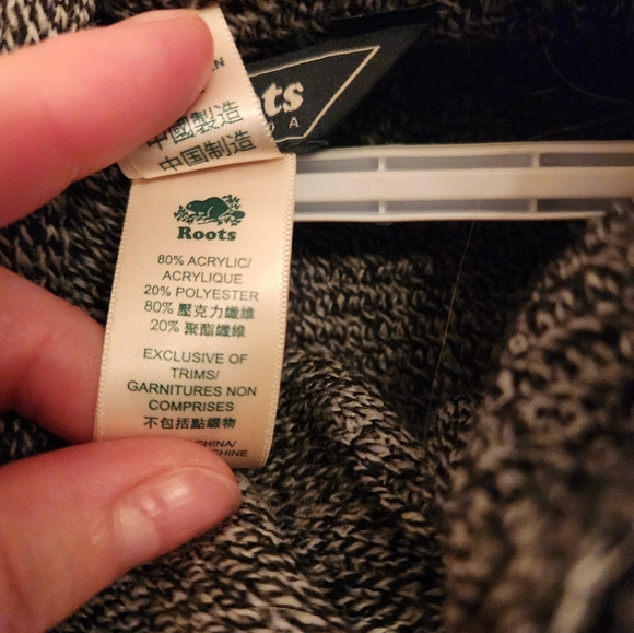 Roots poncho - Picture 3 of 3